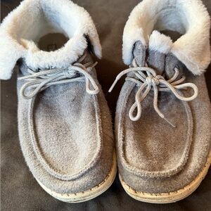 Hey Dude Britt Charcoal Fur-Lined Footwear